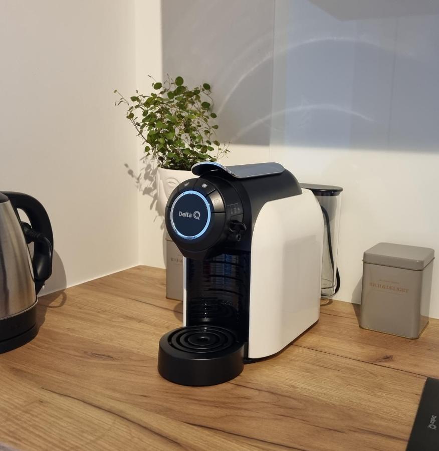 Apple Apartments - Gdanska Prywatne Miejsce Parkingowe Lodz  Ngoại thất bức ảnh